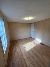 725 Park Ave in Shelby, MT - Building Photo - Building Photo