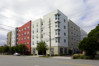 Campbell Landings in St. Petersburg, FL - Foto de edificio - Building Photo