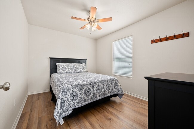 property at 113 Gillespie Ln