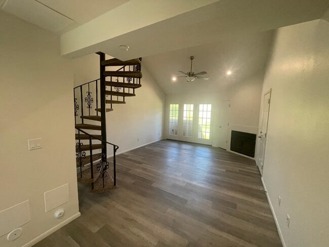 4901 S Calle Los Cerros Dr in Tempe, AZ - Foto de edificio - Building Photo