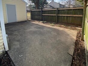 2937 N Mill Ave in Bowling Green, KY - Building Photo - Building Photo
