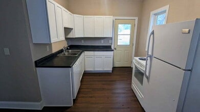 704 E Prospect St in Durand, WI - Building Photo - Building Photo