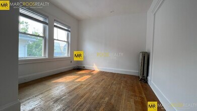 11 Chetwynd Rd in Somerville, MA - Building Photo - Building Photo