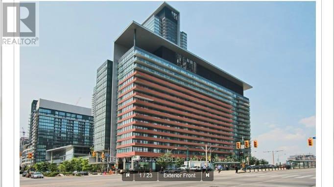 705-4k Spadina Ave. in Toronto, ON - Building Photo