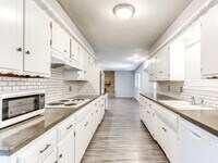 2524 Boxwood Ave photo'