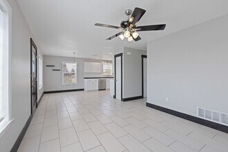 2729 E 95th N in Idaho Falls, ID - Building Photo - Building Photo