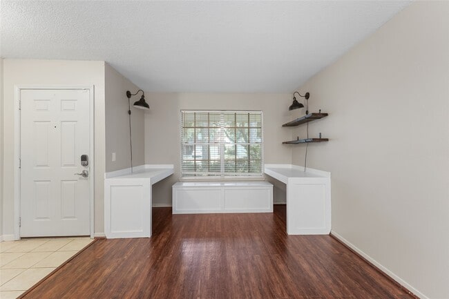 property at 17502 S Summit Canyon Dr