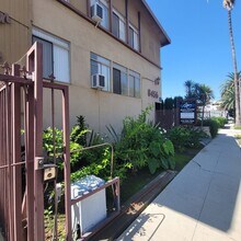 b8456 in Los Angeles, CA - Building Photo - Interior Photo