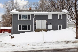 439 Arlington Ave E in St. Paul, MN - Building Photo - Building Photo