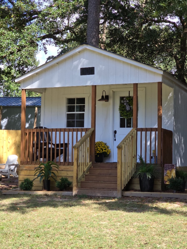 property at 1919 Scotts Hill Loop Rd