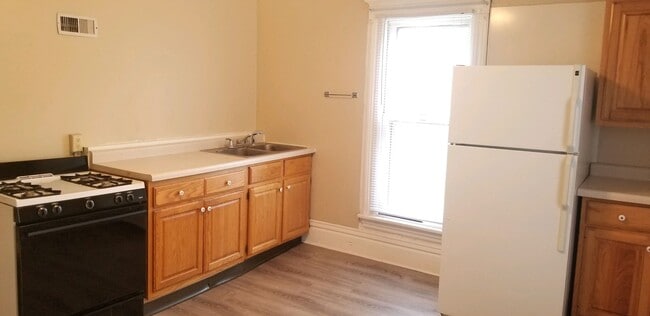 property at 2515 Olive St