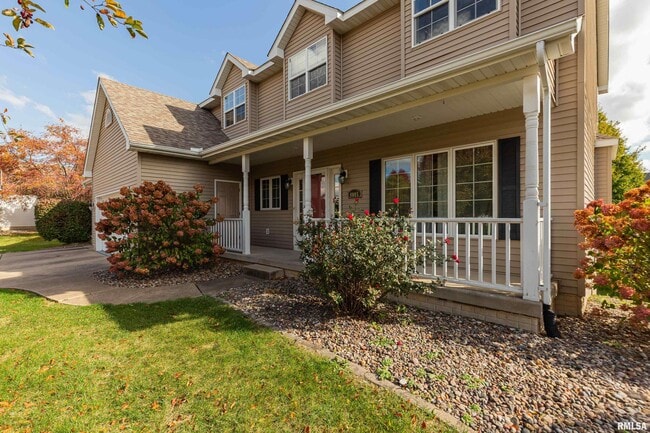 4005 Raleigh Ave in Bettendorf, IA - Building Photo - Building Photo