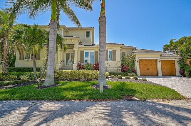 830 Tarawitt Dr in Longboat Key, FL - Building Photo - Building Photo