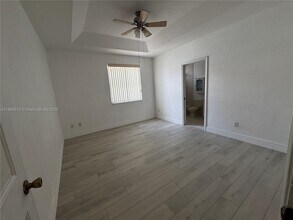 15567 SW 40th St in Miramar, FL - Building Photo - Building Photo