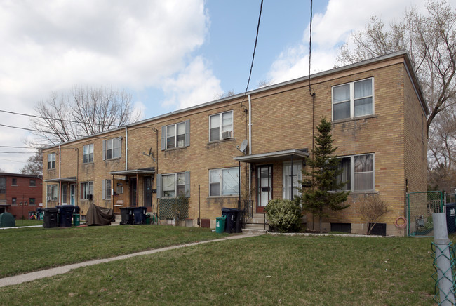 44-54 Langden Ave in Toronto, ON - Building Photo - Primary Photo