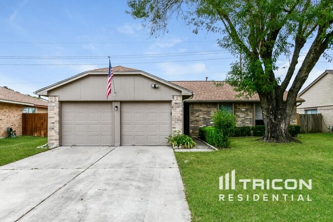 3446 Edgecreek Dr