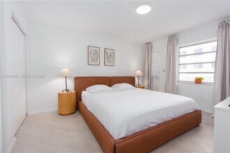 525 Meridian Ave in Miami Beach, FL - Building Photo - Building Photo