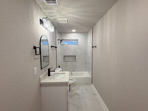 1519 McKee St in Houston, TX - Foto de edificio - Building Photo