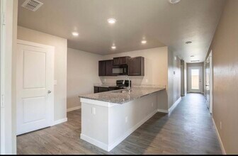 2405 144th St in Lubbock, TX - Building Photo - Building Photo