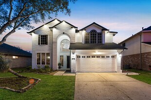 19251 Hopeview Ct in Katy, TX - Building Photo