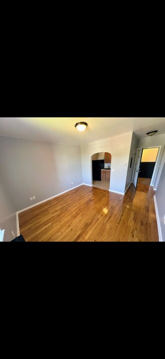 366 4th Ave in Troy, NY - Building Photo