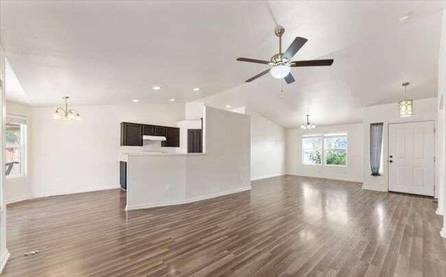 143 Prairie Ln in Fernley, NV - Building Photo - Building Photo