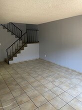 9238 Citrus Ave in Fontana, CA - Building Photo - Building Photo