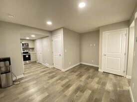 165 Walcrest Blvd. SE in Calgary, AB - Building Photo
