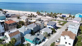 37 80th Terrace in Treasure Island, FL - Building Photo