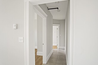 2 Redfield St in Boston, MA - Building Photo - Building Photo