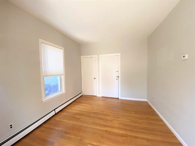 7 Elmer St, Unit 1 in Cambridge, MA - Building Photo - Building Photo