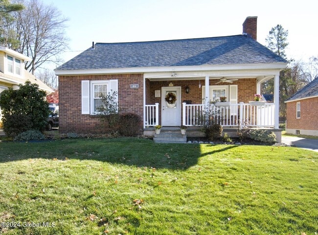 property at 17 Cambridge Rd