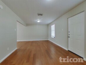 5003 Hauna Ln in Dickinson, TX - Building Photo - Building Photo