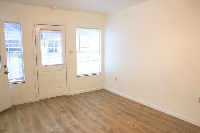 property at 10 Jenkins St