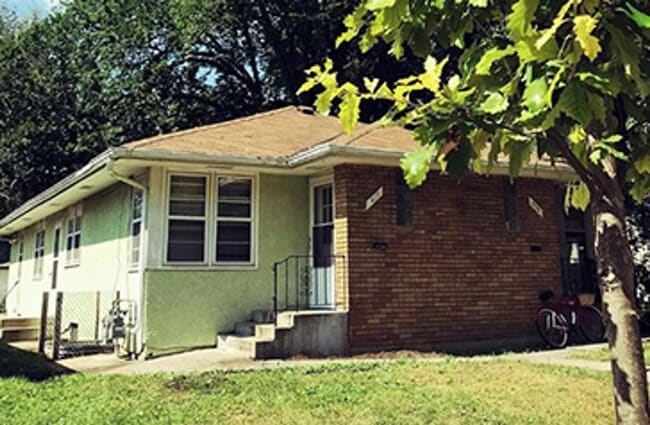 917 22nd Ave SE in Minneapolis, MN - Building Photo - Building Photo