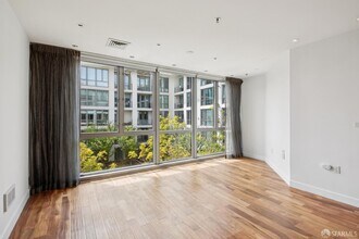 255 Berry St in San Francisco, CA - Building Photo - Building Photo