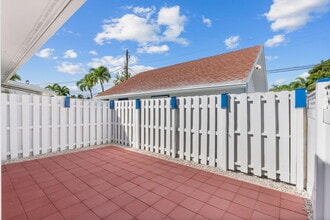 1541 NE 15th Ave in Fort Lauderdale, FL - Building Photo - Building Photo