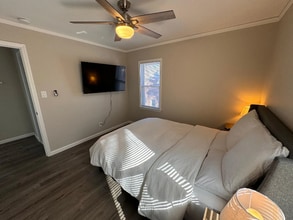 1607 Catalpa Dr in Royal Oak, MI - Foto de edificio - Building Photo