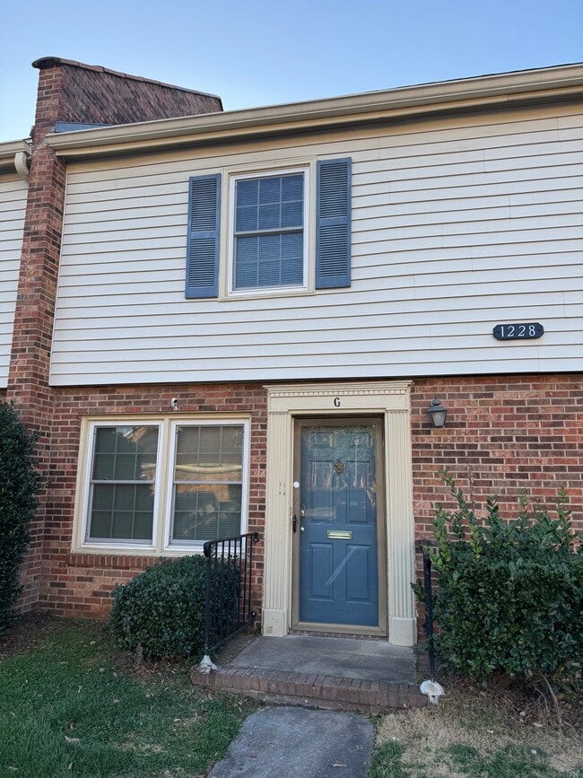 1228 Archdale Dr, Unit G
