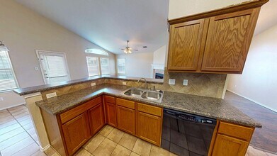 5202 Sydney Harbour Ct in Killeen, TX - Building Photo - Building Photo