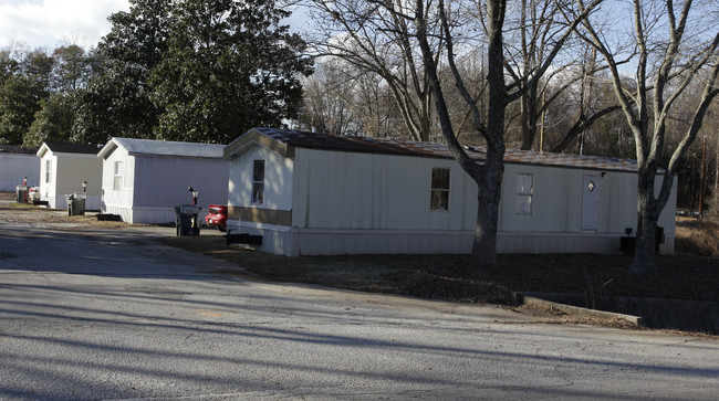 404 Old Piedmont Hwy in Greenville, SC - Building Photo - Building Photo