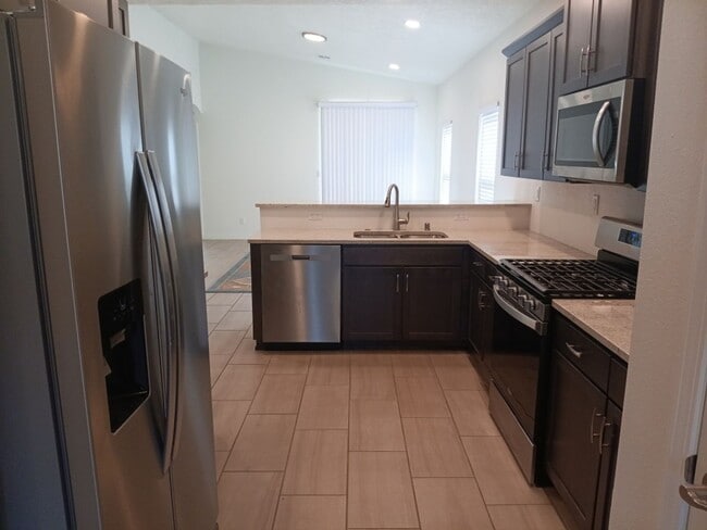 1814 Tesoro Loop NW in Los Lunas, NM - Building Photo - Building Photo