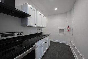 1384 W 83rd St in Cleveland, OH - Building Photo