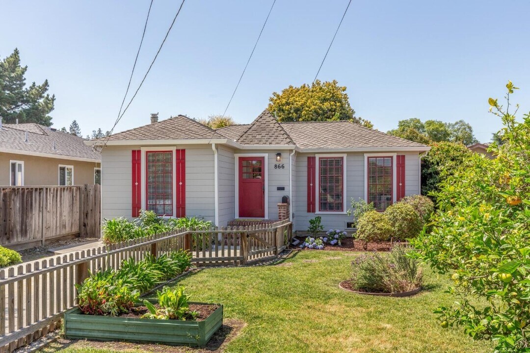 866 Coolidge Ave in Sunnyvale, CA - Building Photo