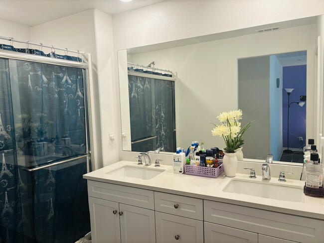 36434 Flint Dr in Winchester, CA - Building Photo - Building Photo