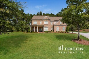 195 Park Haven Ln in Tyrone, GA - Building Photo