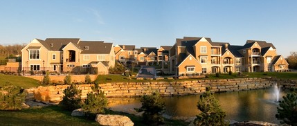 Mansions at Canyon Creek in Lenexa, KS - Building Photo - Building Photo