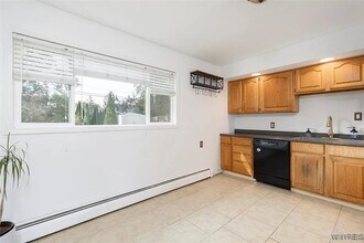 108 Jenell Dr in Grand Island, NY - Building Photo - Building Photo