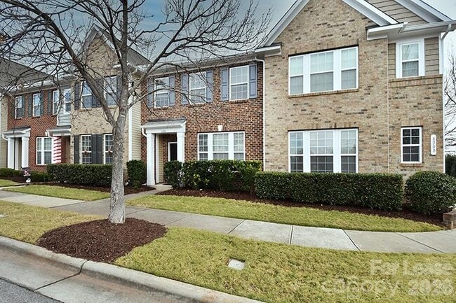 8204 Viewpoint Lane in Cornelius, NC - Building Photo - Building Photo