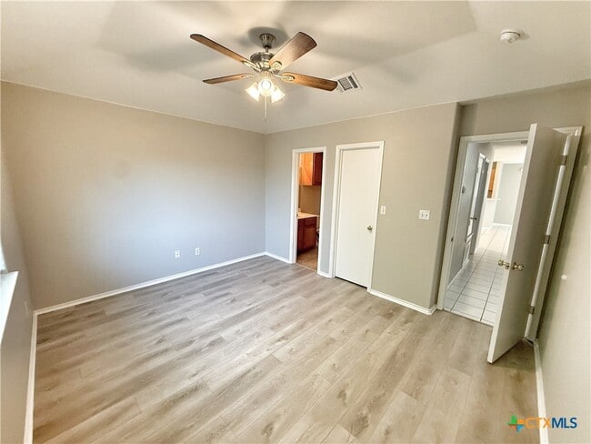property at 2754 FM1044